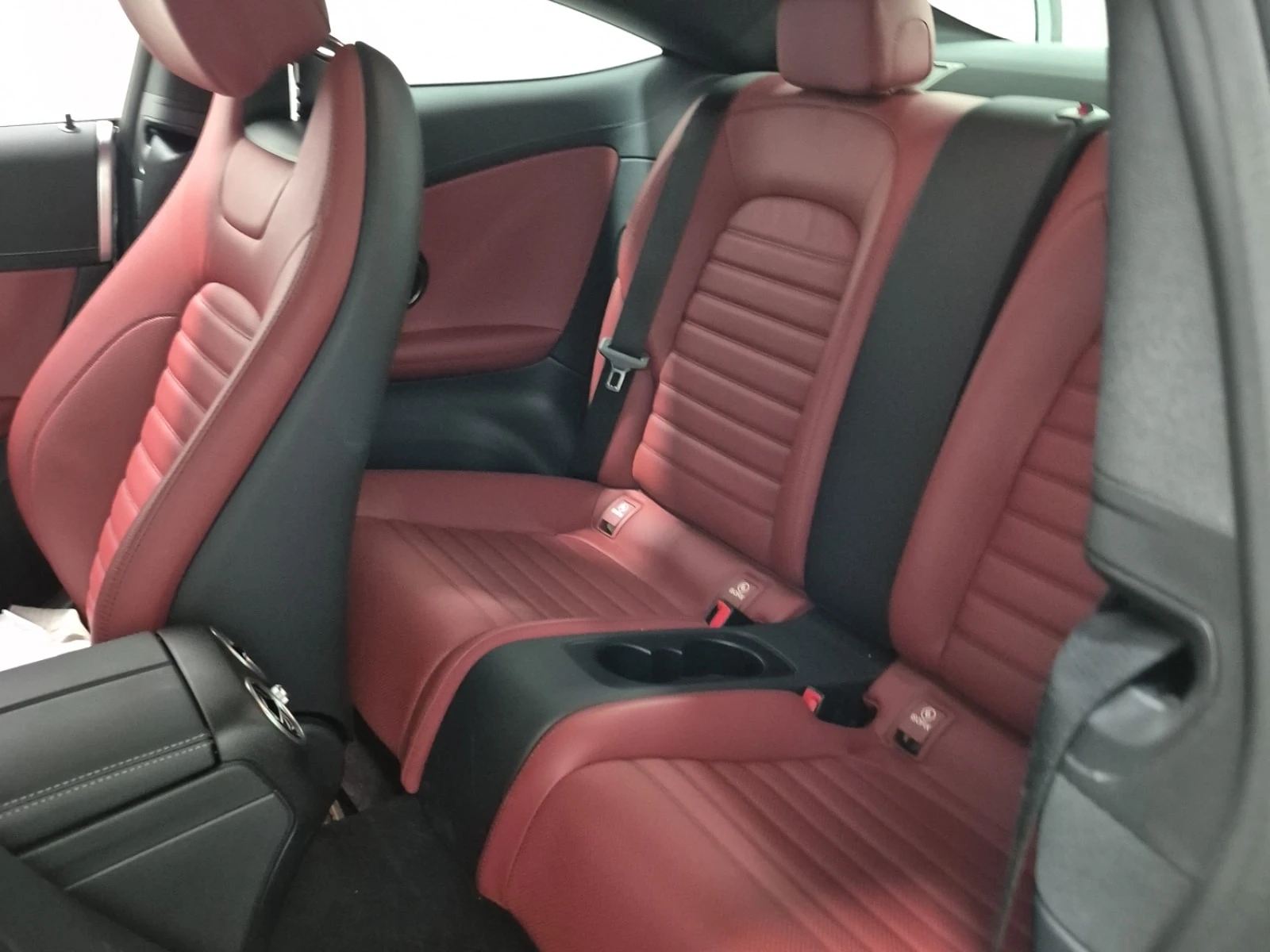 Mercedes-Benz C 300 COUPE| PANO| ПОДГРЕВИ| ЧЕРВЕН САЛОН| 2 КЛЮЧА| , снимка 12 - Автомобили и джипове - 56126128