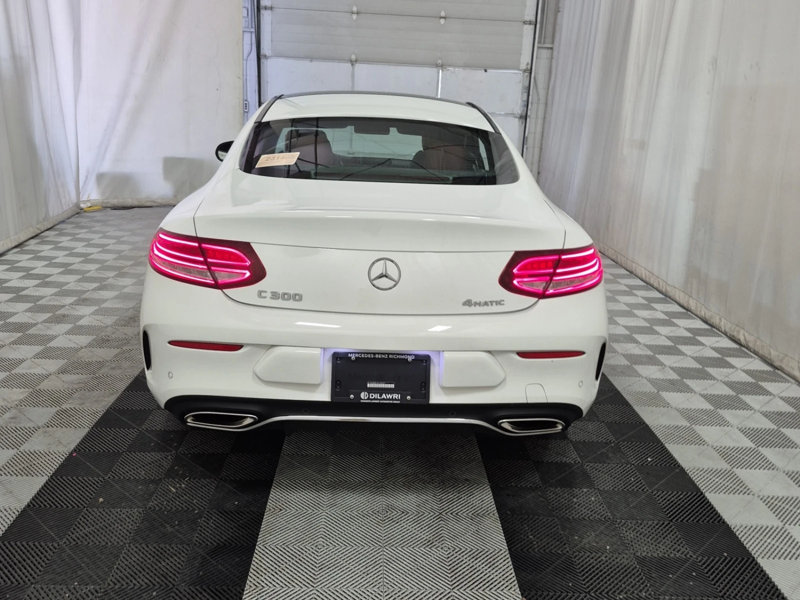 Mercedes-Benz C 300 COUPE| PANO| ПОДГРЕВИ| ЧЕРВЕН САЛОН| 2 КЛЮЧА| , снимка 17 - Автомобили и джипове - 56126128