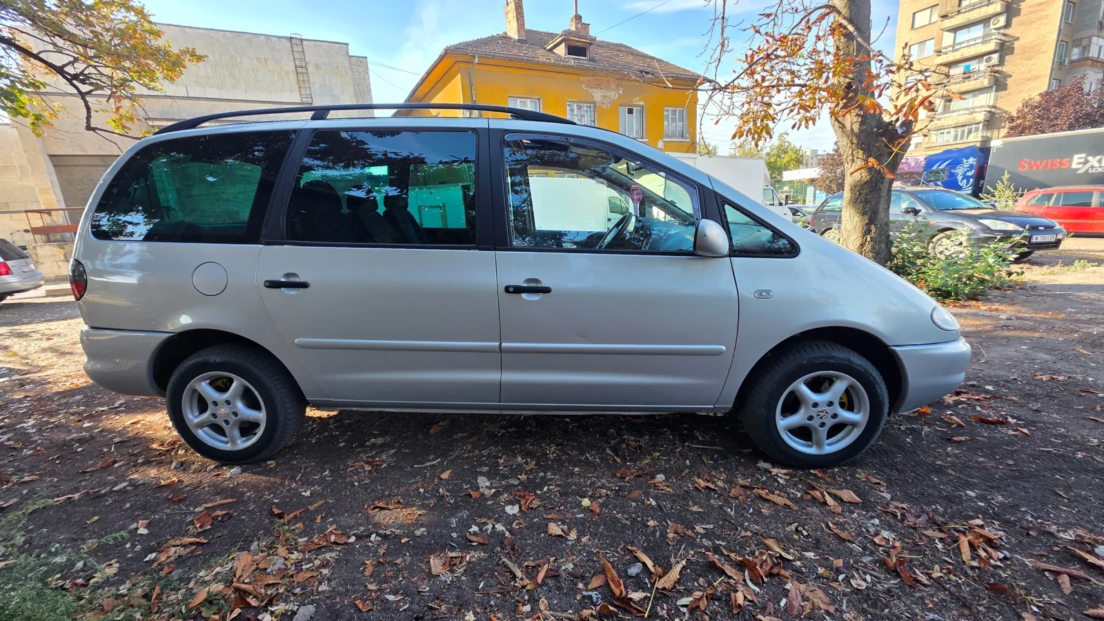 VW Sharan, снимка 3 - Автомобили и джипове - 56437648