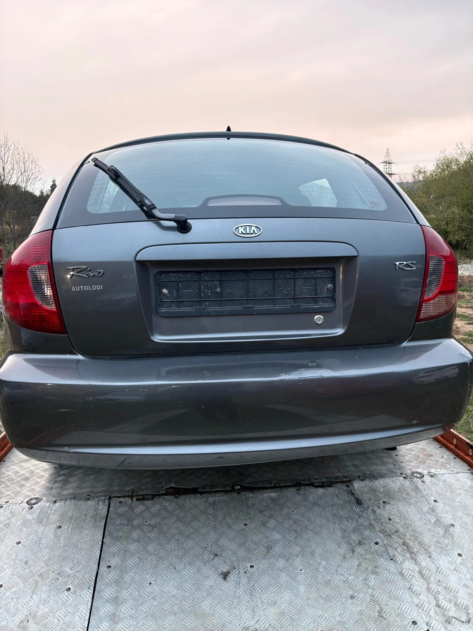Kia Rio, снимка 2 - Автомобили и джипове - 56685647