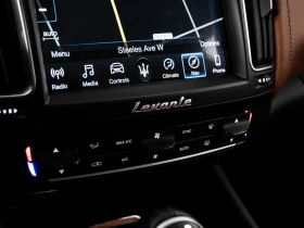 Maserati Levante * ФИКСИРАНА ЦЕНА* ПАНОРАМА* CAR PLAY* КАМЕРА*  | Auto.bg — изображение 12