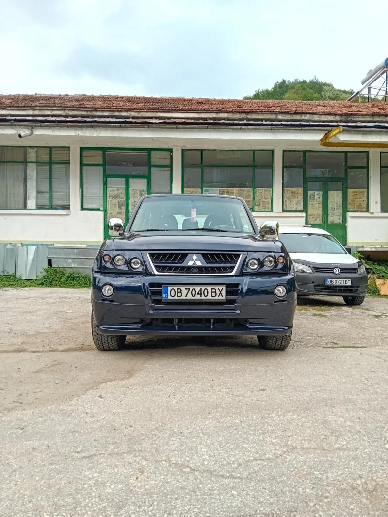 Mitsubishi Pajero, снимка 1 - Автомобили и джипове - 47490060