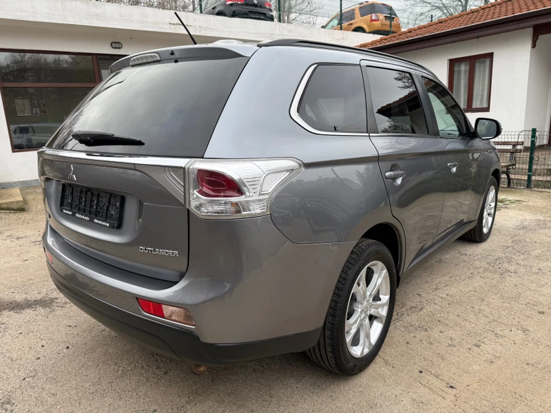 Mitsubishi Outlander 2.2DI-D AWD.Автомат.7 м., снимка 4 - Автомобили и джипове - 48205406