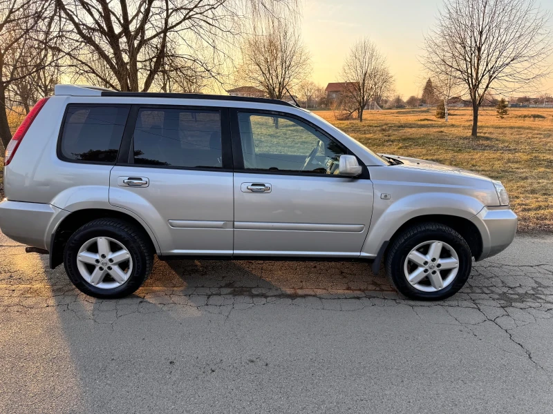 Nissan X-trail 2.5i Бензин 4х4, снимка 14 - Автомобили и джипове - 49028816