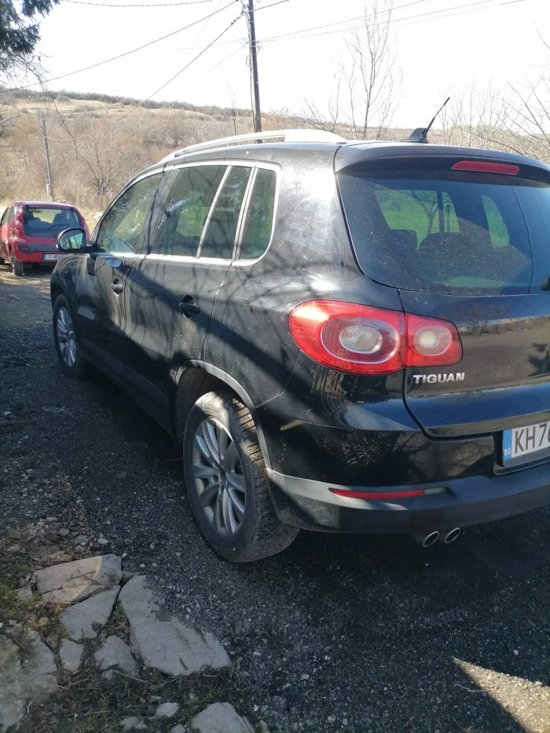 VW Tiguan, снимка 2 - Автомобили и джипове - 52448234