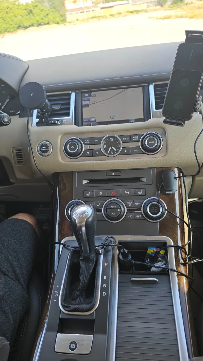 Land Rover Range Rover Sport, снимка 12 - Автомобили и джипове - 52889152