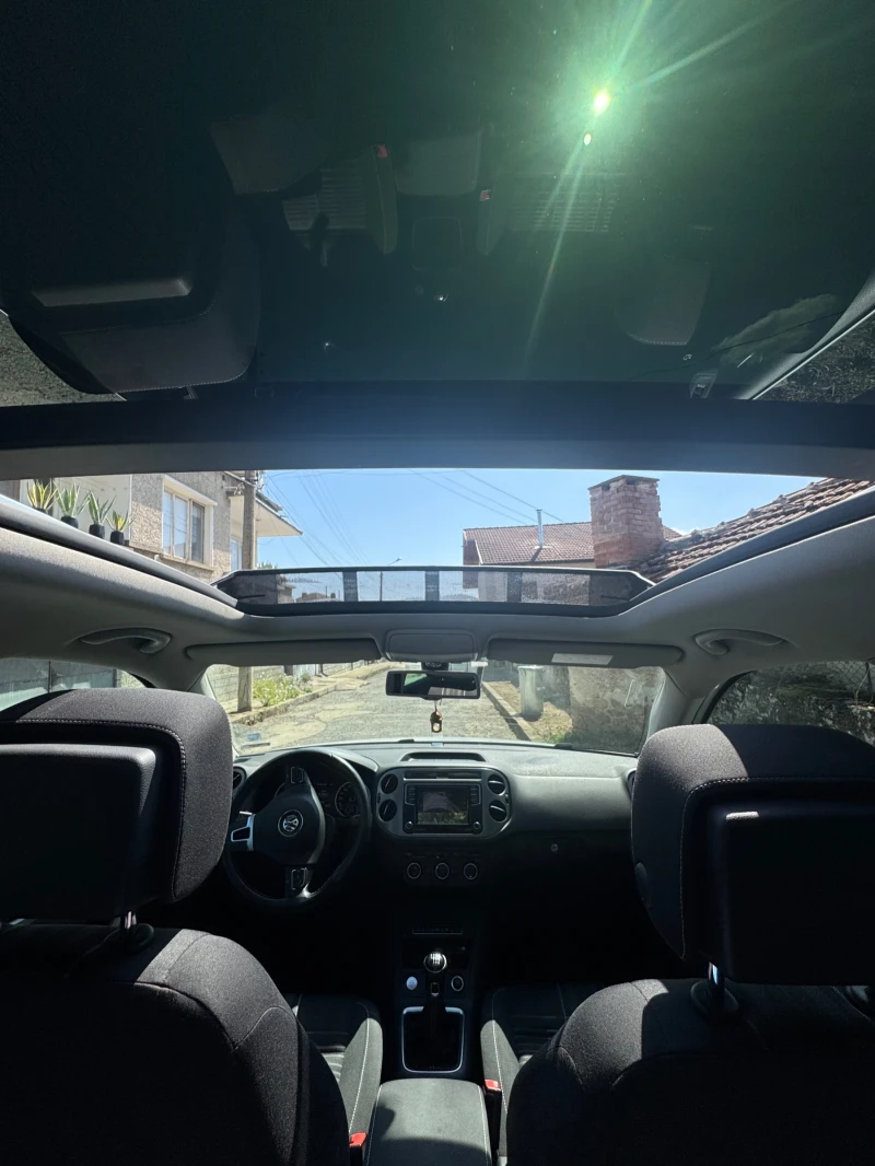 VW Tiguan 2.0 TDI 4x4 150к.с Keyless. carplay.navi., снимка 10 - Автомобили и джипове - 52683565