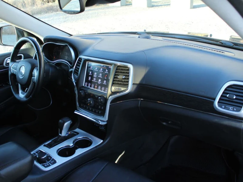 Jeep Grand cherokee Summit CAM* BLINDSPOT* ПОДГРЕВ* ОБДУХВАНЕ* PANO* , снимка 11 - Автомобили и джипове - 52687661