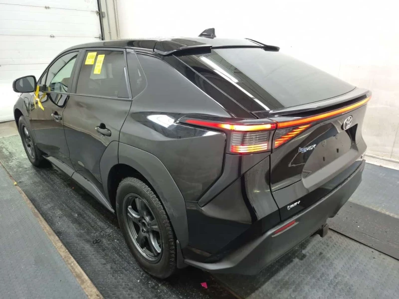 Toyota Rav4 BZ4X LE  CARFAX, снимка 4 - Автомобили и джипове - 53514915