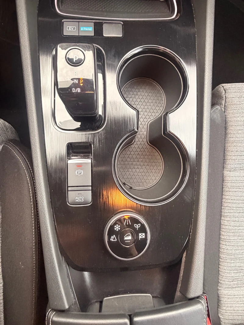 Nissan X-trail, снимка 15 - Автомобили и джипове - 53565655