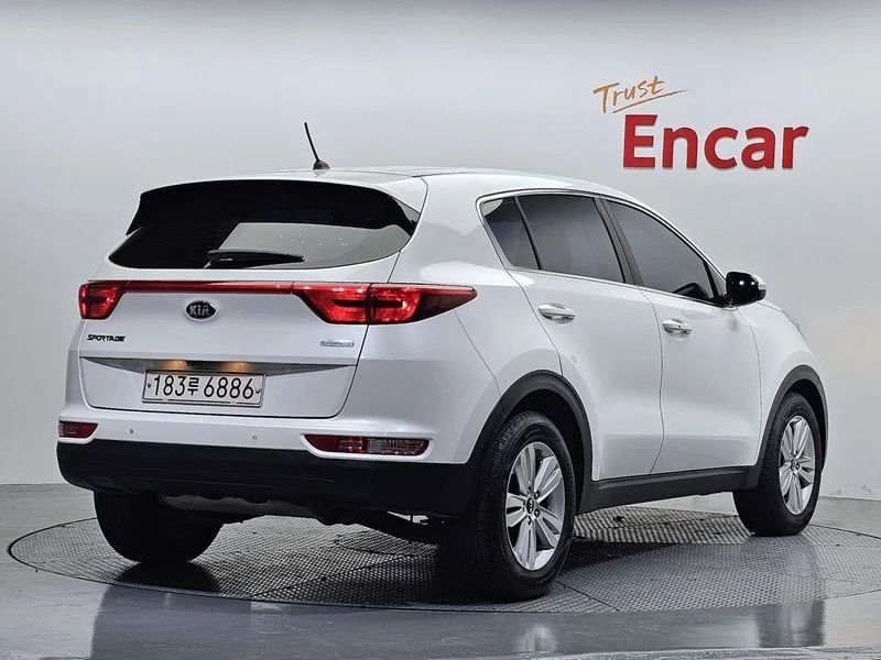 Kia Sportage Diesel 1.7 2WD Trendy| 115к.с.| ВКЛ.ТЕХНОТЕСТ, снимка 2 - Автомобили и джипове - 55222235