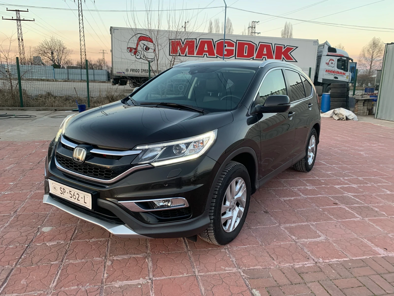 Honda Cr-v 1.6-160кс-4x4-AUTOMAT-EXECUTIVE+ 1Г-ГАРАНЦИЯ | Mobile.bg — изображение 1