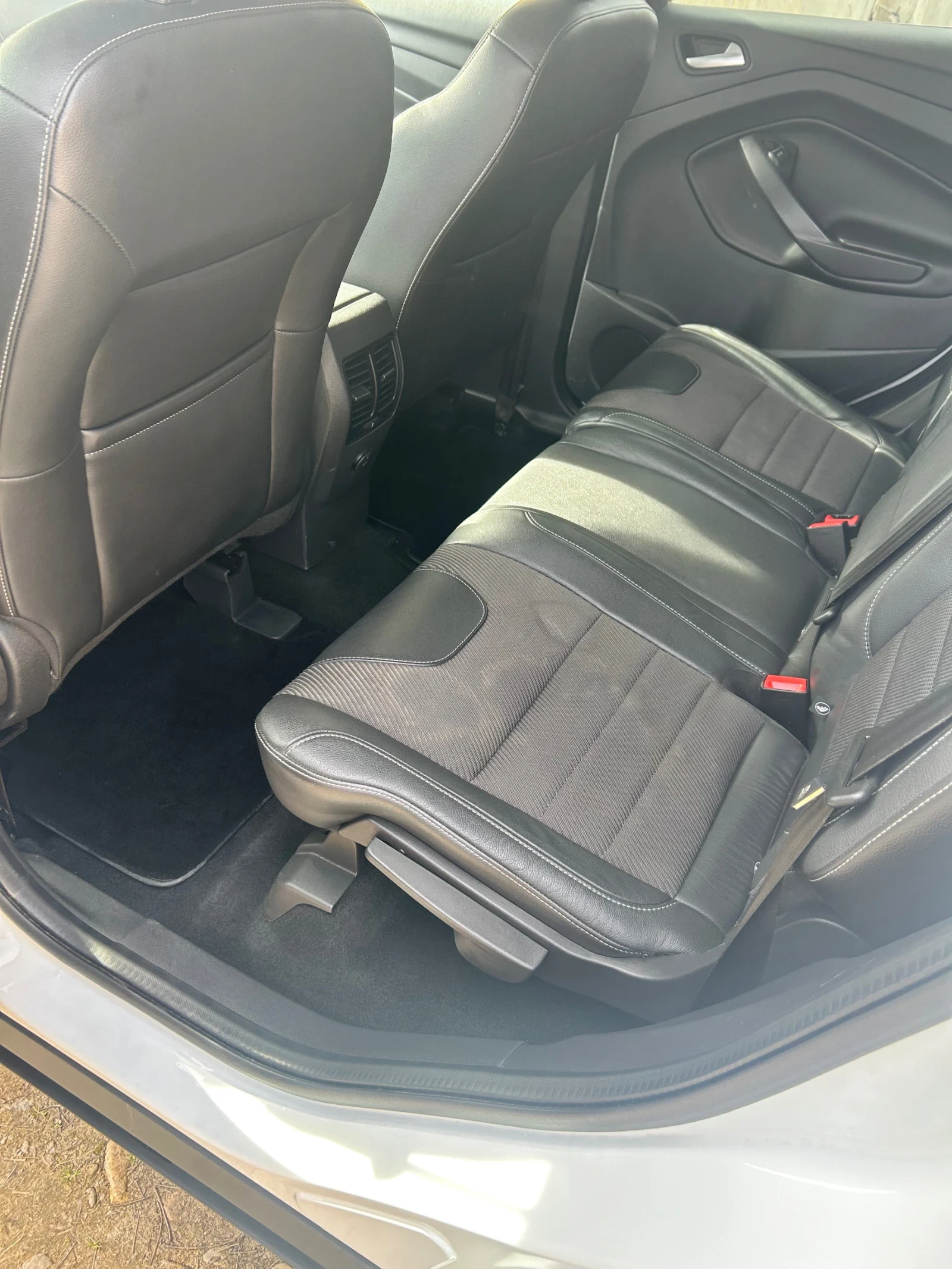 Ford Kuga  - изображение 6