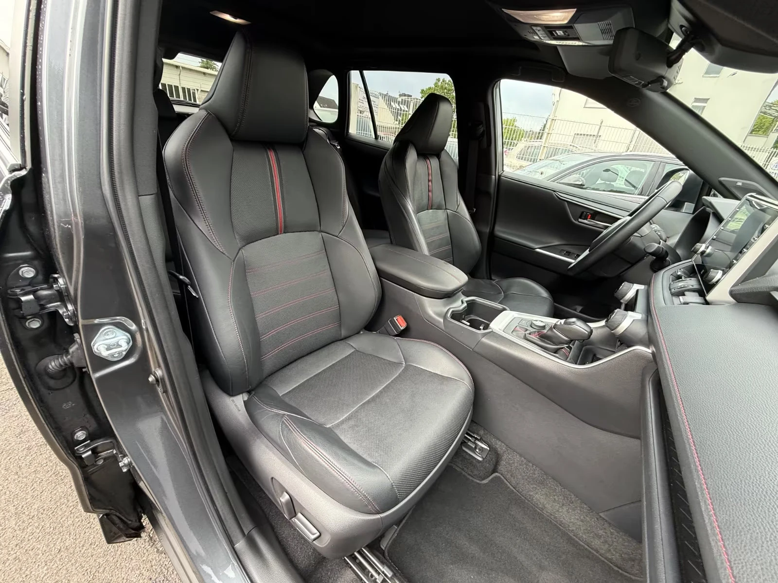 Toyota Rav4 PHEV/306HP/STYLE/PANO/MEMO/HUD/NAVI/KLESS/188gpr | Mobile.bg   14