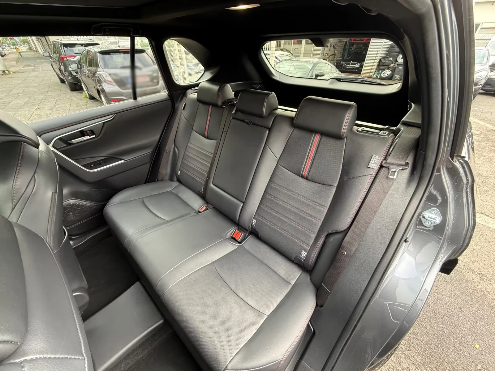 Toyota Rav4 PHEV/306HP/STYLE/PANO/MEMO/HUD/NAVI/KLESS/188gpr | Mobile.bg   16