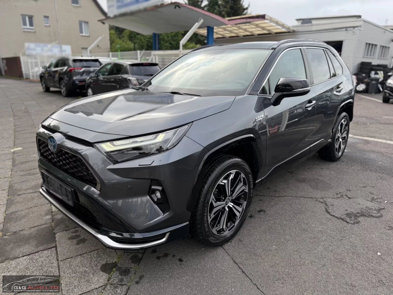 Toyota Rav4 PHEV/306HP/STYLE/PANO/MEMO/HUD/NAVI/KLESS/188gpr | Mobile.bg   1