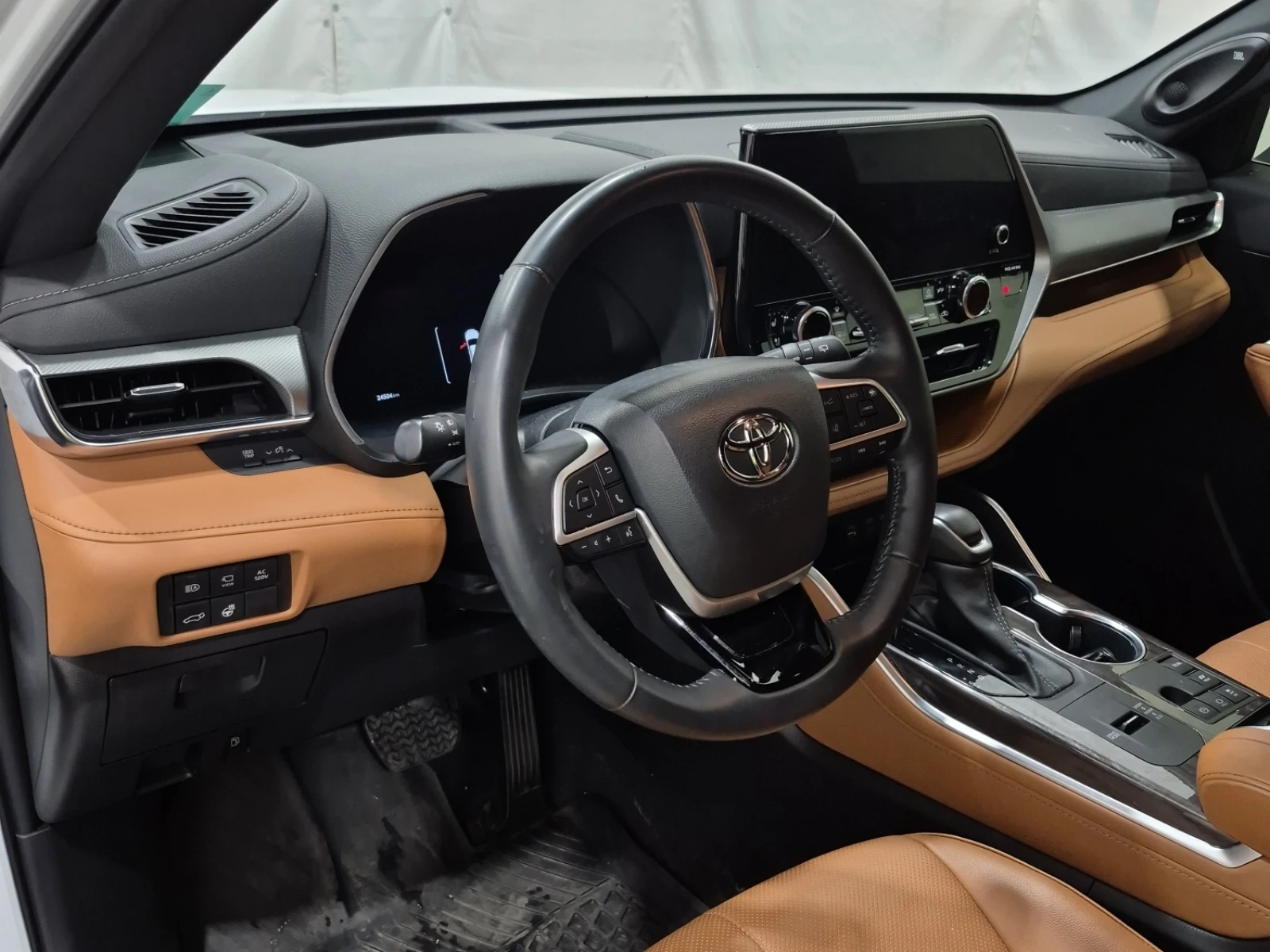 Toyota Highlander HYBRID PLATINUM* CARFAX* БЕЗ ПЪРВОНАЧАЛНА - изображение 8