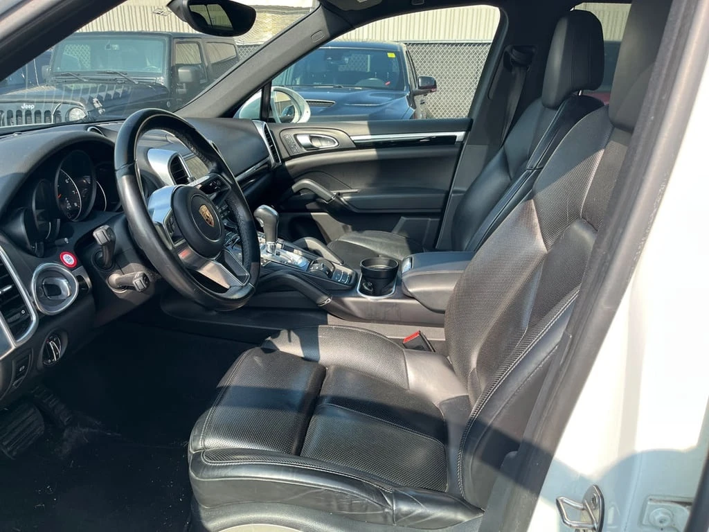 Porsche Cayenne * AWD 4dr * CARFAX *    | Mobile.bg   6