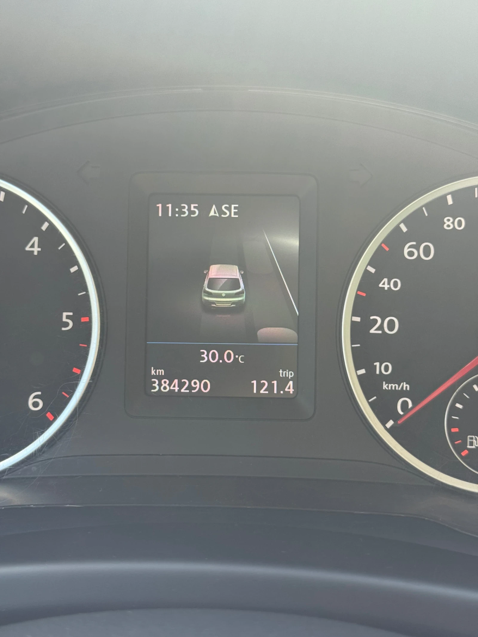 VW Tiguan 2.0 TDI 4x4 150. Keyless. carplay.navi. | Mobile.bg   9