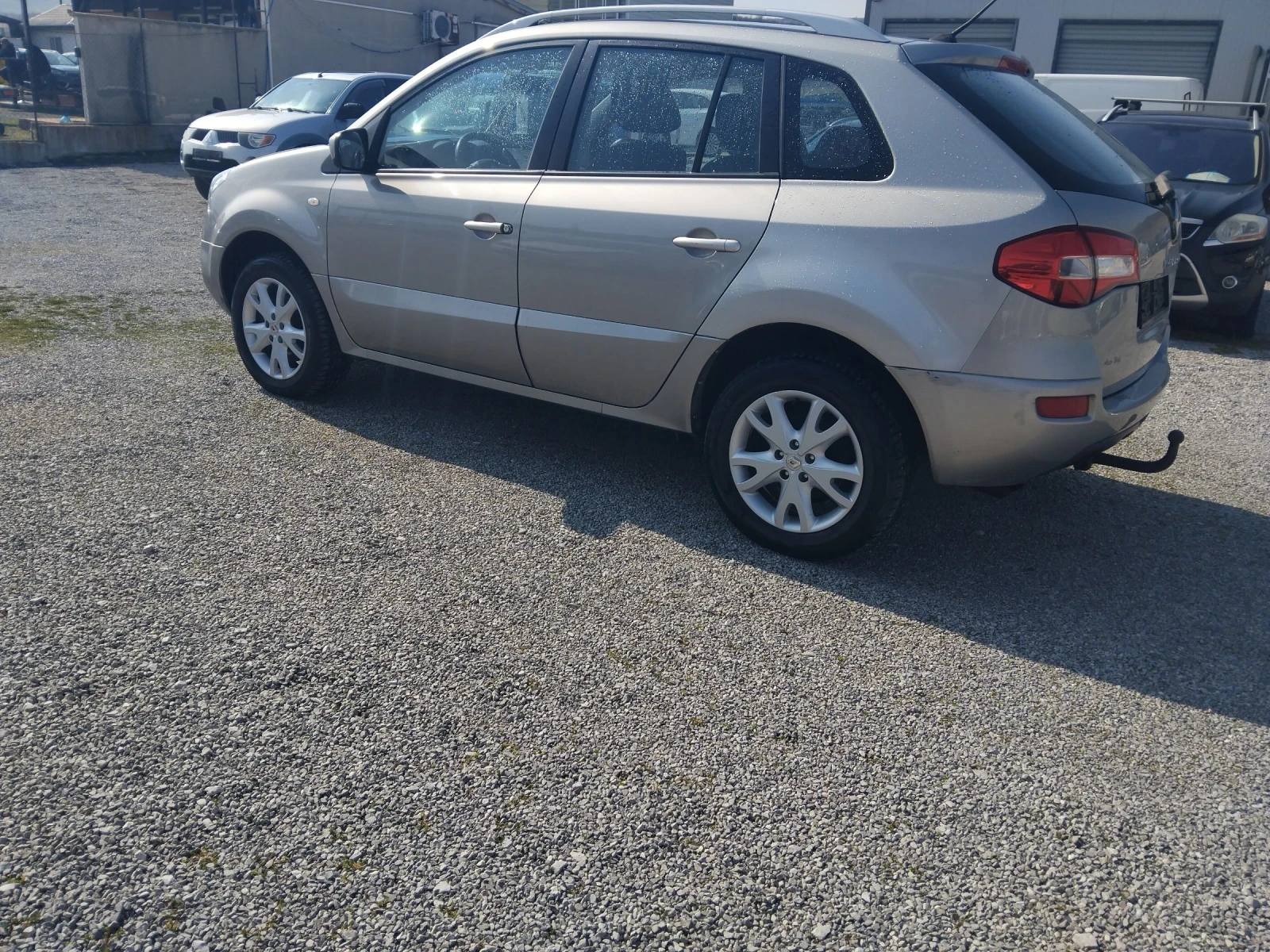 Renault Koleos 2.0DCI150ксА/С 4?4, снимка 14 - Автомобили и джипове - 53754256