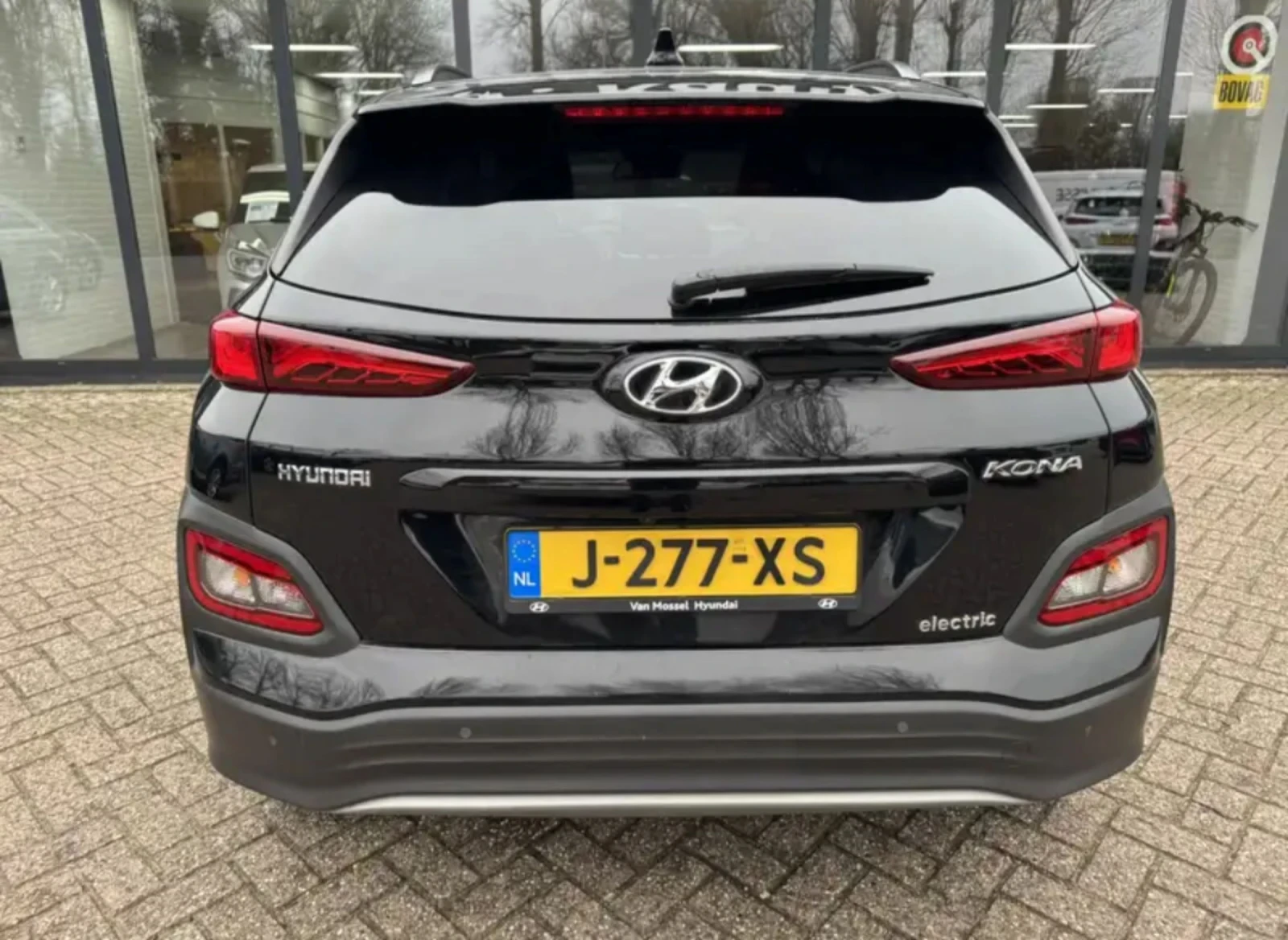 Hyundai Kona Premium, снимка 12 - Автомобили и джипове - 54030855
