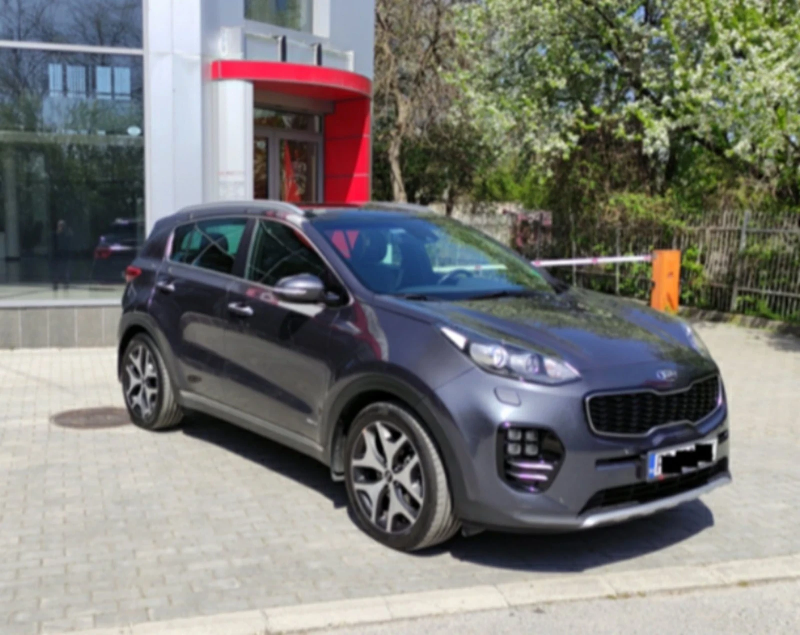 Kia Sportage, снимка 4 - Автомобили и джипове - 54598301