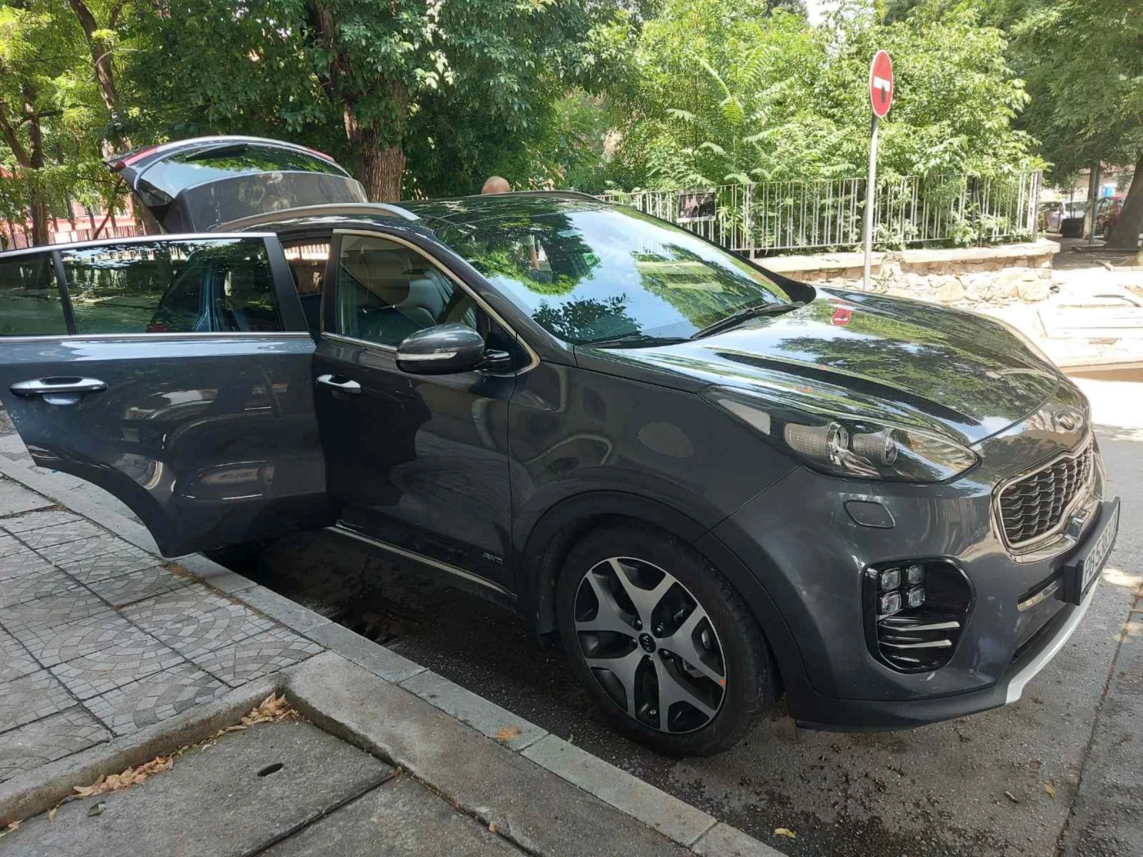 Kia Sportage, снимка 3 - Автомобили и джипове - 54598301
