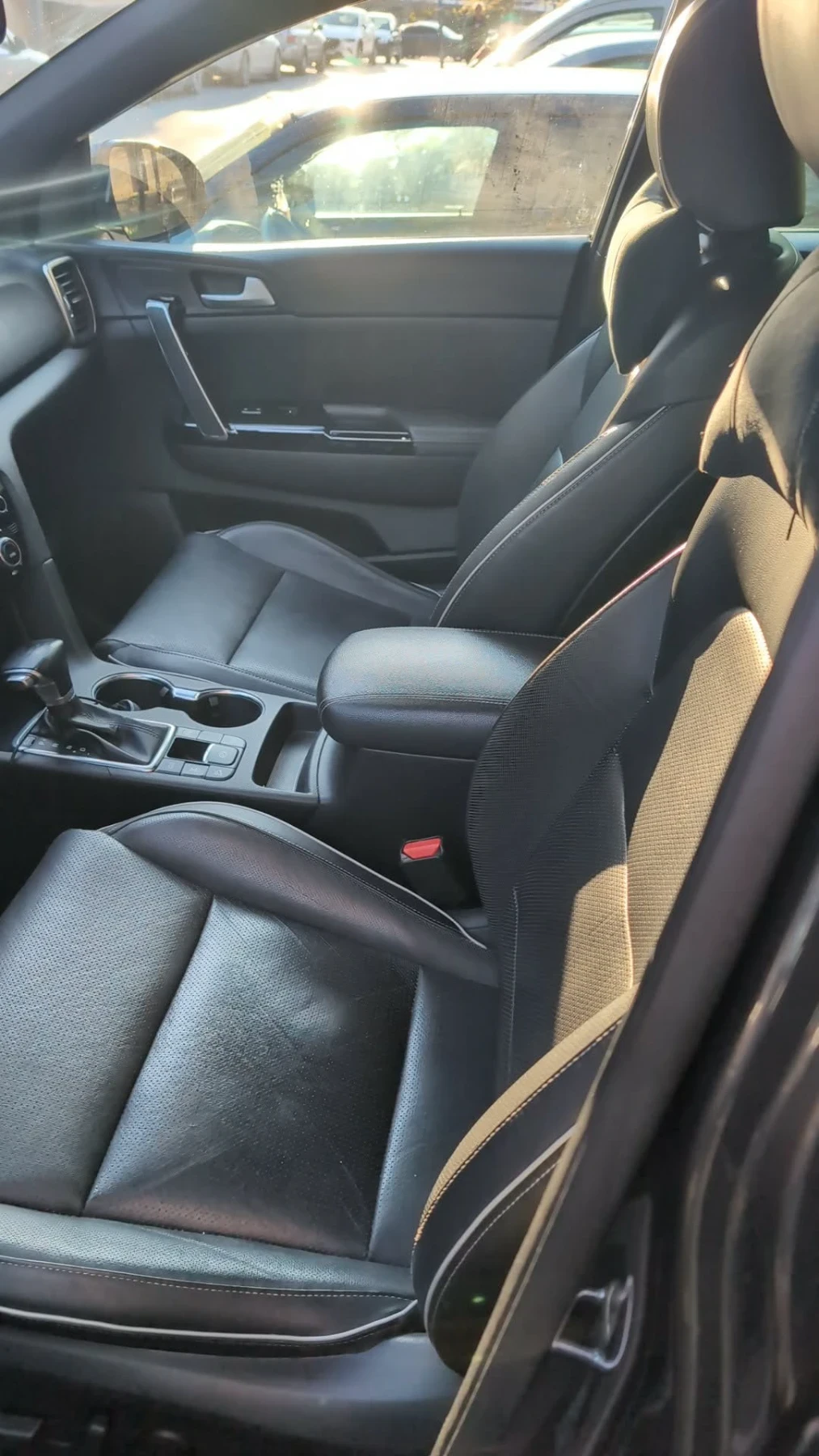 Kia Sportage, снимка 16 - Автомобили и джипове - 54598301