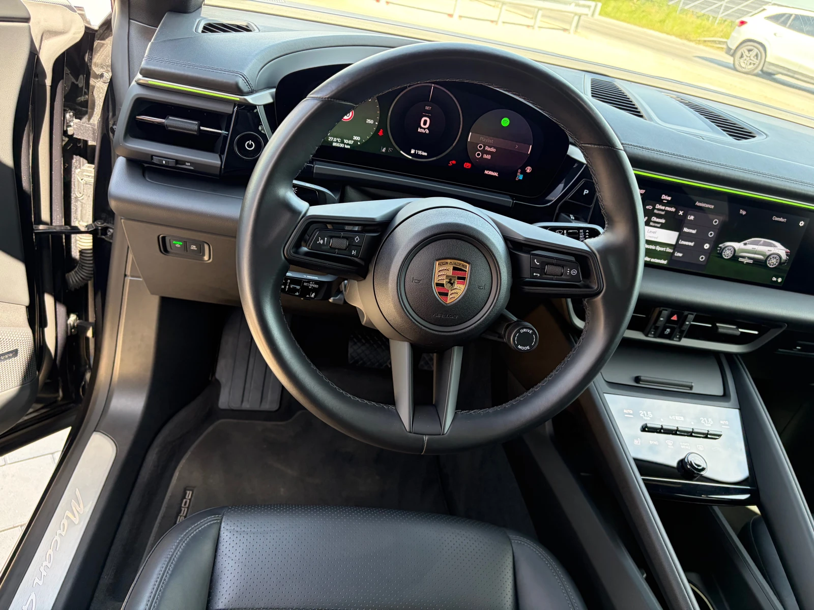 Porsche Macan 4, снимка 9 - Автомобили и джипове - 54753818