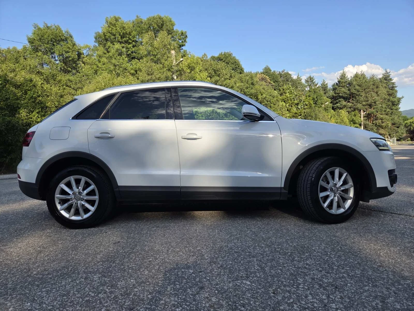 Audi Q3 2.0 TDI, снимка 6 - Автомобили и джипове - 55566680