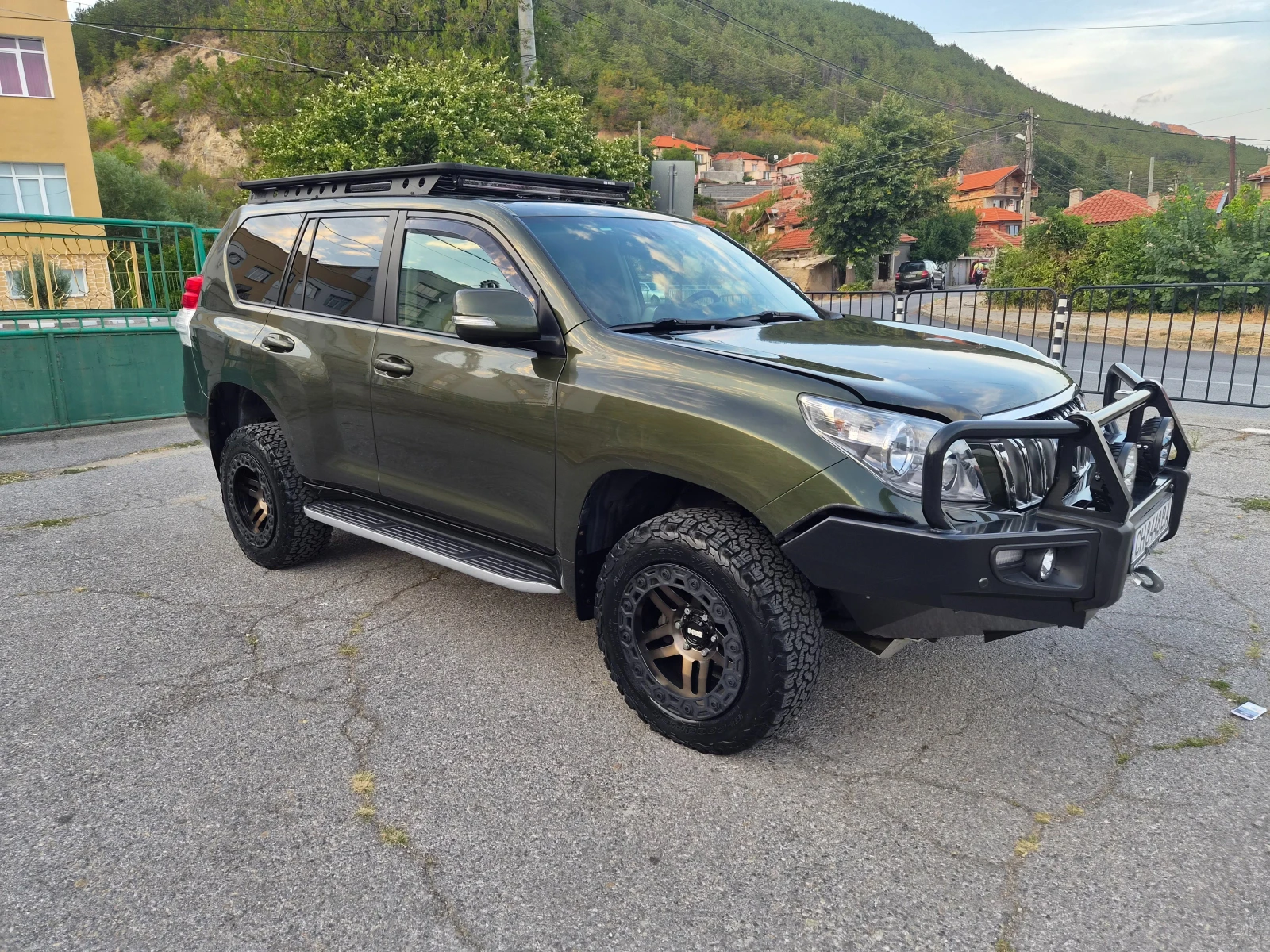 Toyota Land cruiser 3.0 D-4D, снимка 9 - Автомобили и джипове - 55946799
