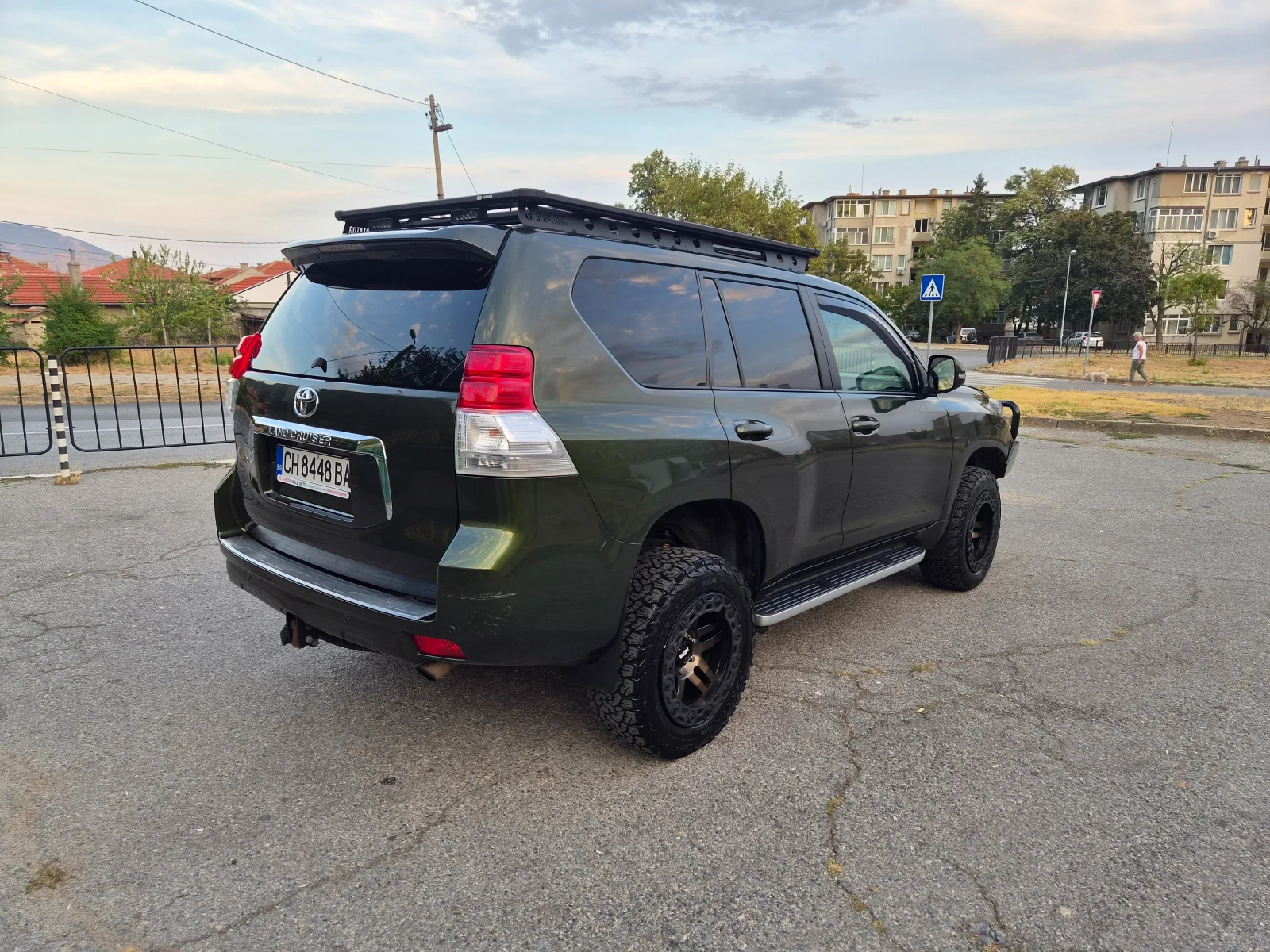 Toyota Land cruiser 3.0 D-4D, снимка 8 - Автомобили и джипове - 55946799