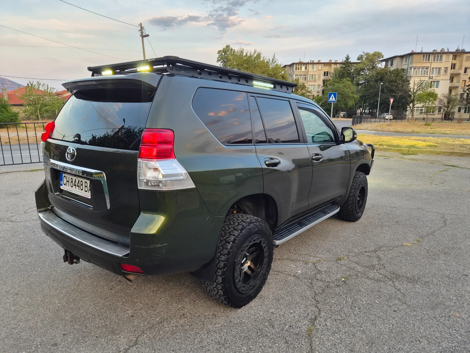 Toyota Land cruiser 3.0 D-4D, снимка 6 - Автомобили и джипове - 55946799
