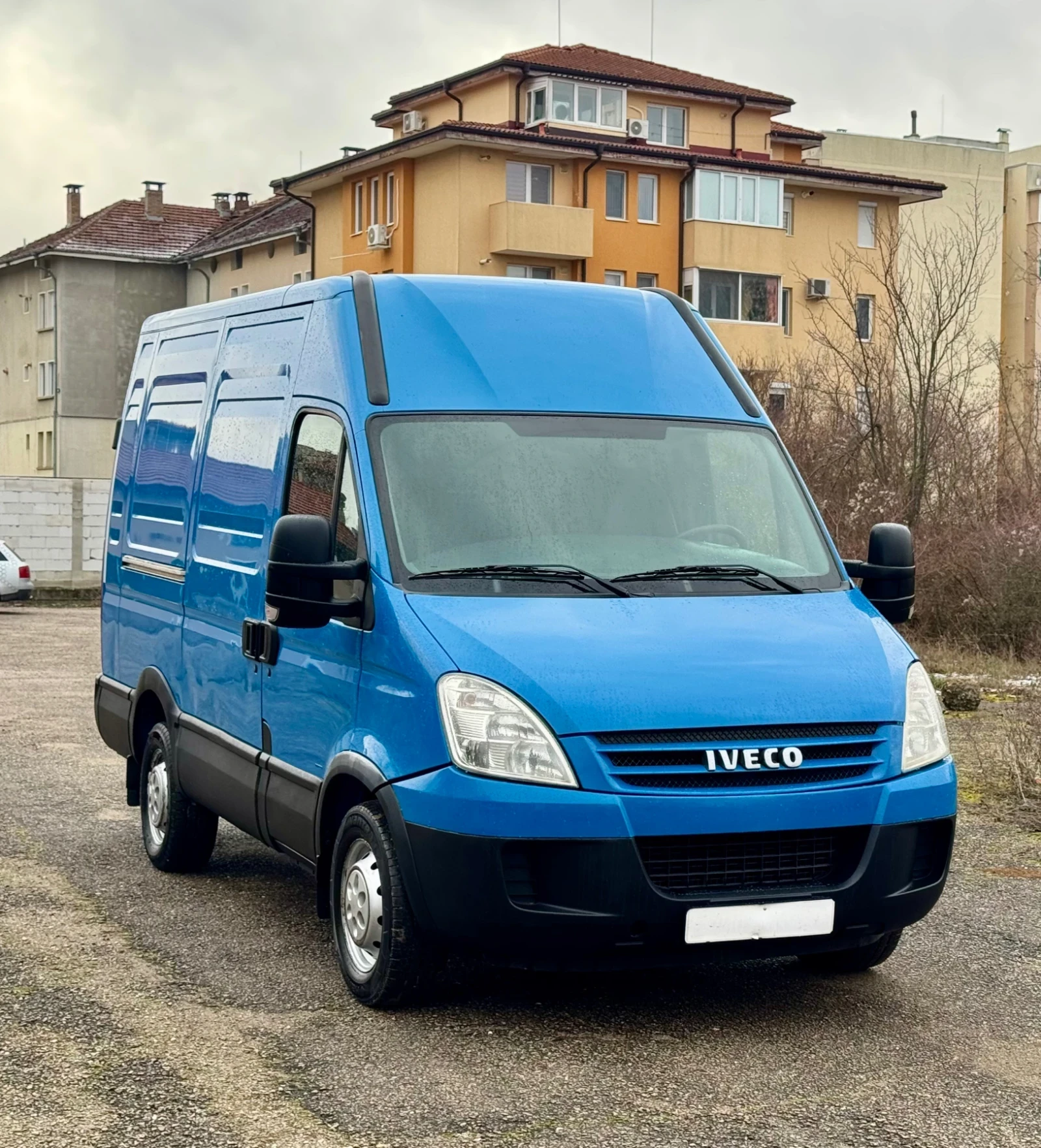 Iveco Daily Климатик* Седалка на Килограми* Сервизна История, снимка 9 - Бусове и автобуси - 53809597