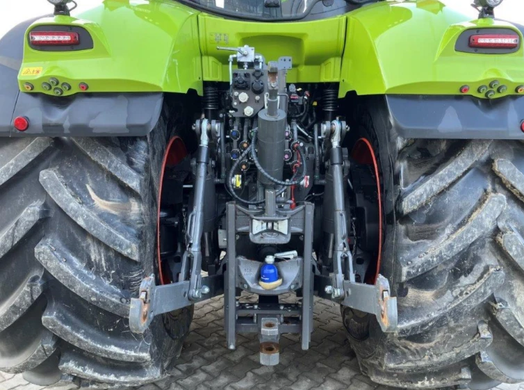 Трактор Claas AXION 930 - изображение 10