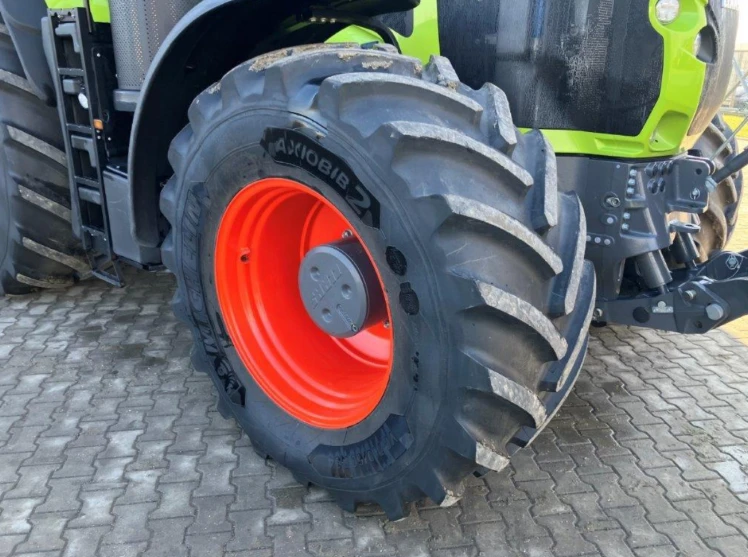 Трактор Claas AXION 930 - изображение 8