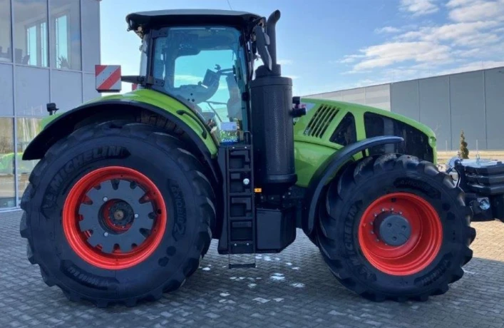 Трактор Claas AXION 930 - изображение 2