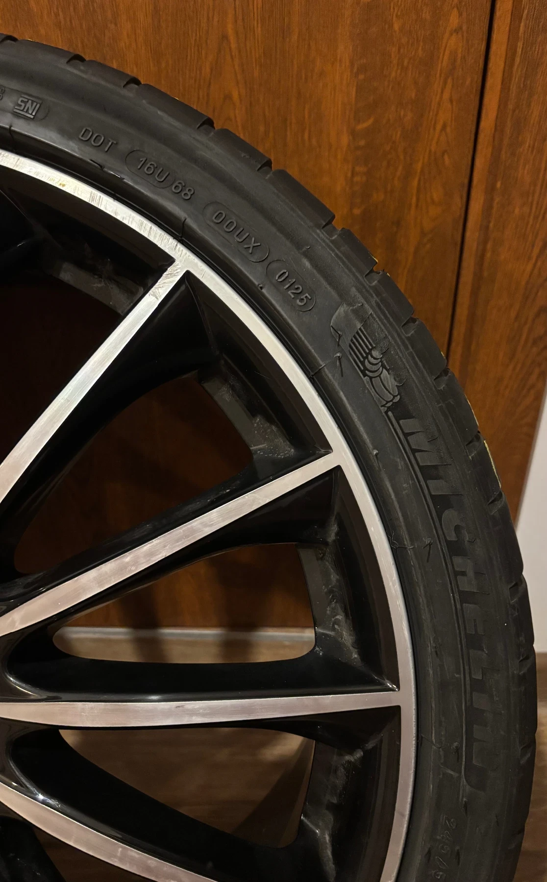 ���� � ������ 275/35R20 �� Mercedes-Benz E 50 AMG | Mobile.bg � ����������� 11