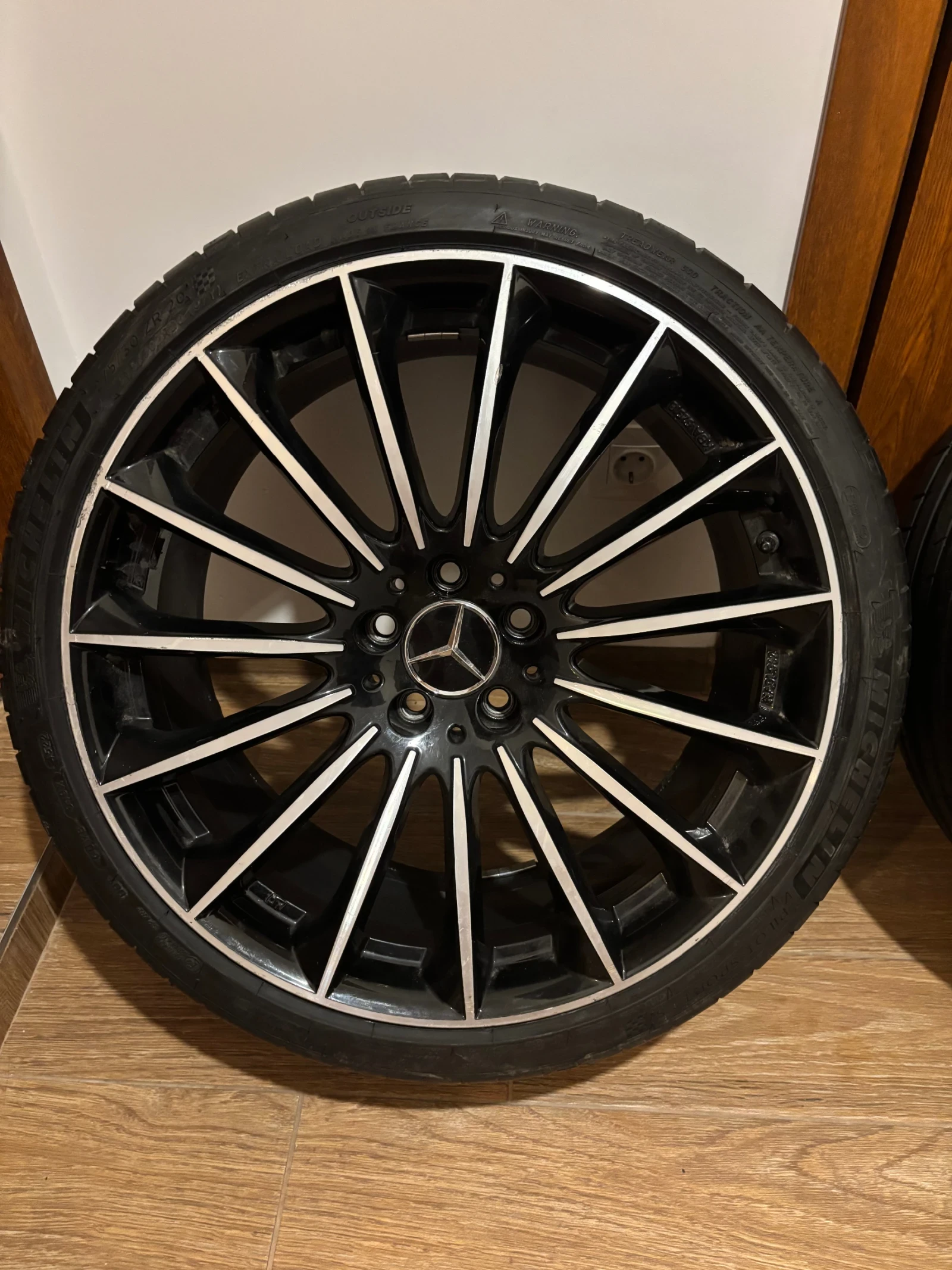 ���� � ������ 275/35R20 �� Mercedes-Benz E 50 AMG | Mobile.bg � ����������� 1