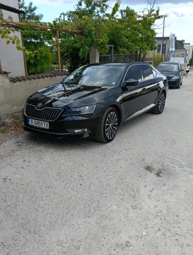 Skoda Superb 2.0tdi, снимка 10
