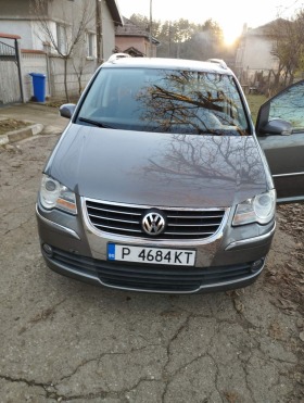 VW Touran + Metan, снимка 1 - Автомобили и джипове - 45382139