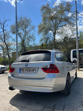 BMW 320 Е91 , снимка 4