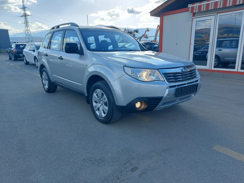 Subaru Forester 2.0 i АВТОМАТИК, ШВЕЙЦАРИЯ, 4х4, снимка 3 - Автомобили и джипове - 44862697