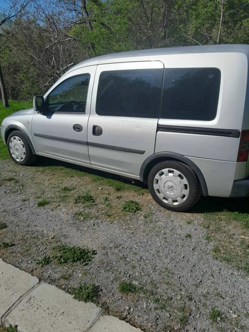 Opel Combo 1.6 Метан, Газ, снимка 3 - Автомобили и джипове - 45292305