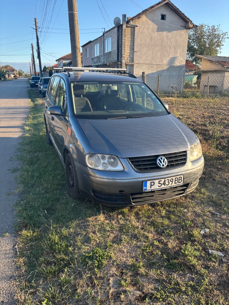 VW Touran, снимка 1 - Автомобили и джипове - 47432372