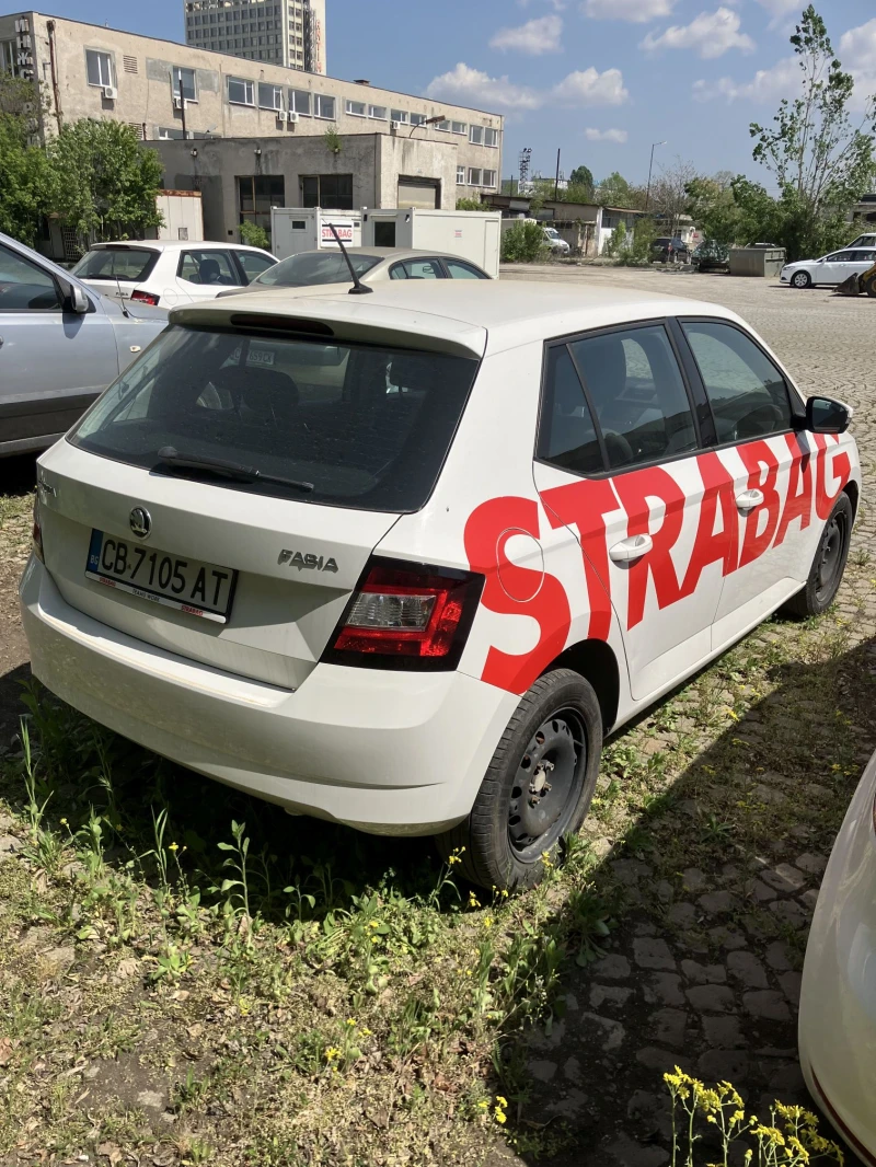 Skoda Fabia, снимка 2 - Автомобили и джипове - 48008087