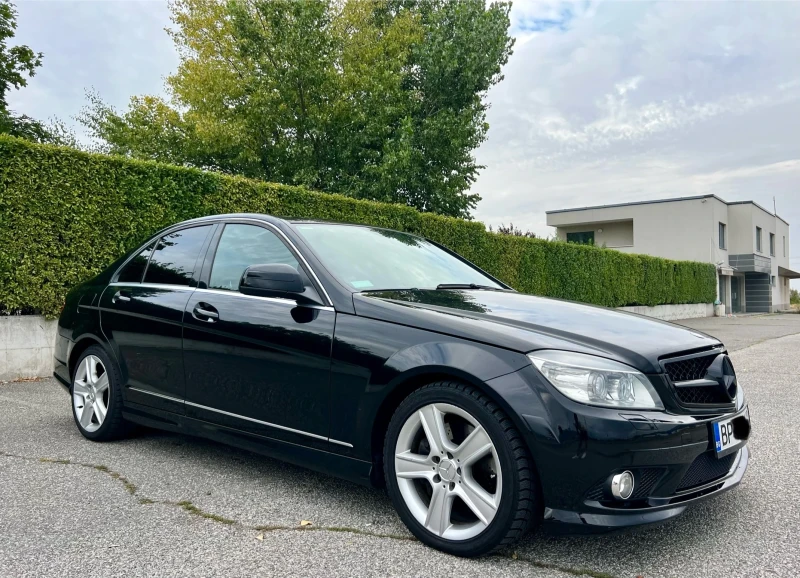 Mercedes-Benz C 300 AMG Harman Kardon 4Matic, снимка 4 - Автомобили и джипове - 48174433