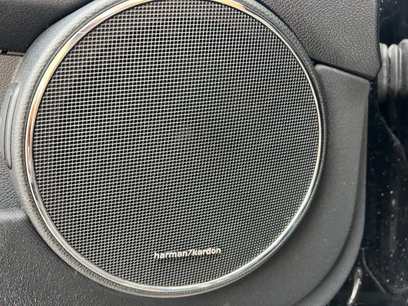 Mercedes-Benz C 300 AMG Harman Kardon 4Matic, снимка 12 - Автомобили и джипове - 48174433