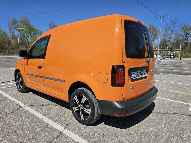 VW Caddy 1.4ТGI 2017г. Фабричен Метан Виж описанието, снимка 4 - Автомобили и джипове - 52505472