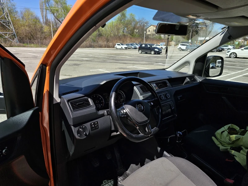 VW Caddy 1.4ТGI 2017г. Фабричен Метан Виж описанието, снимка 11 - Автомобили и джипове - 52505472